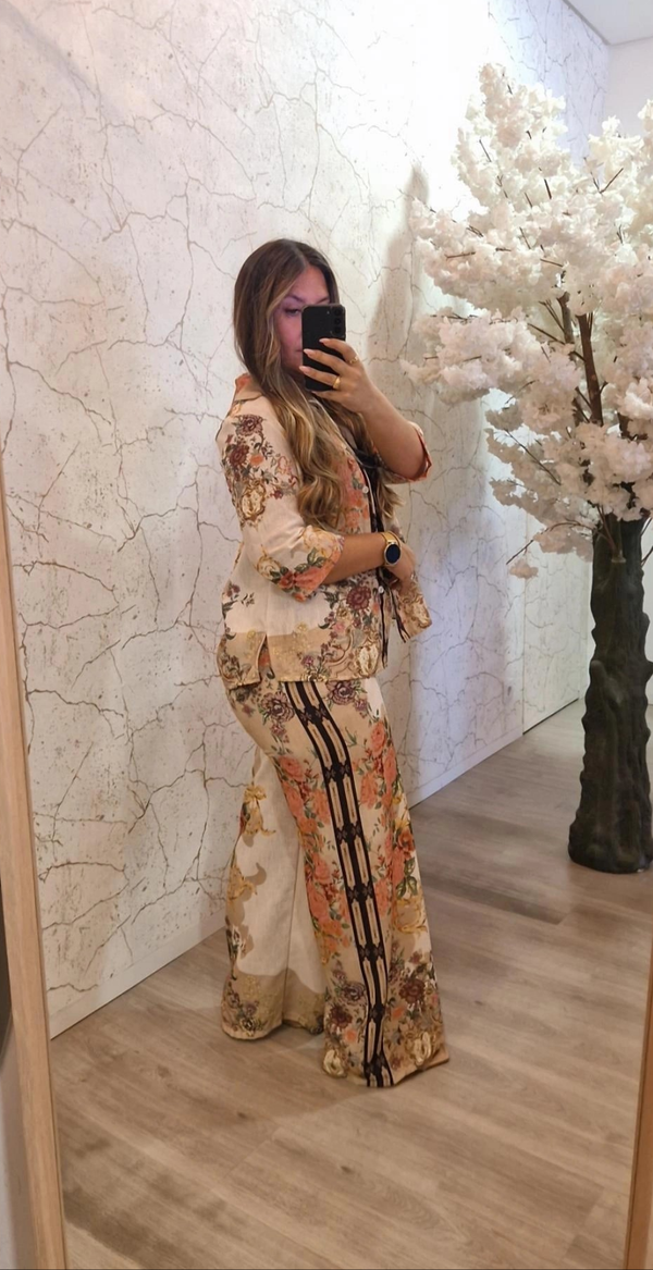 CONJUNTO OMÃ BEGE