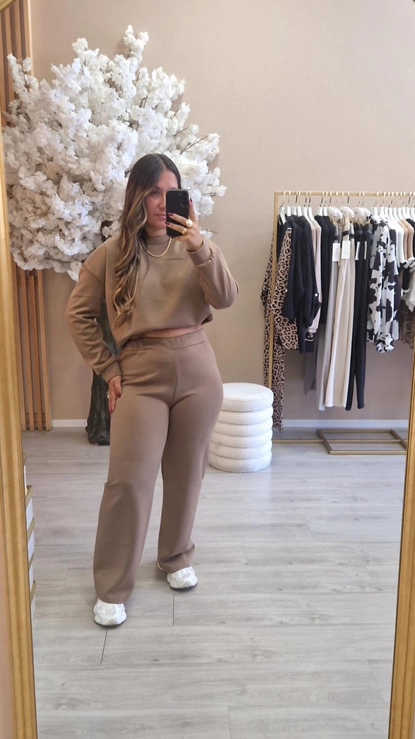 CONJUNTO GIOR CASTANHO